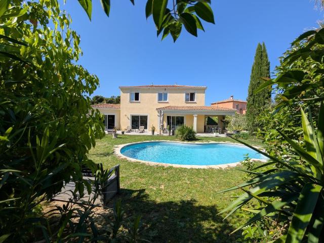 Maison 6 pièces 187 m²