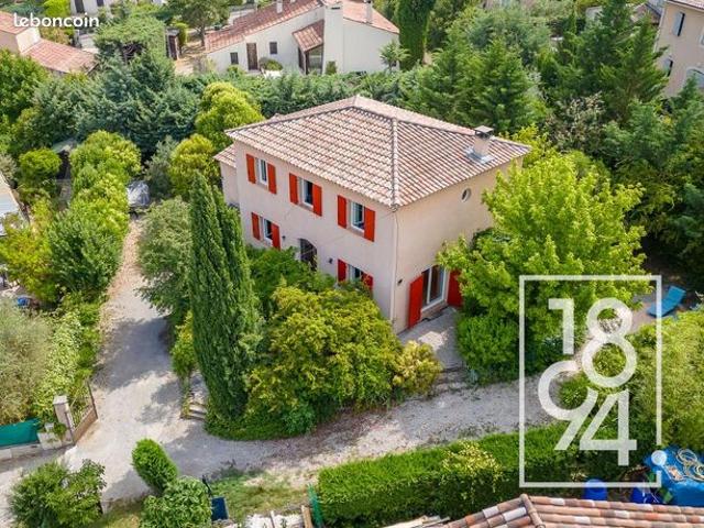 Maison 6 pièces 188 m²