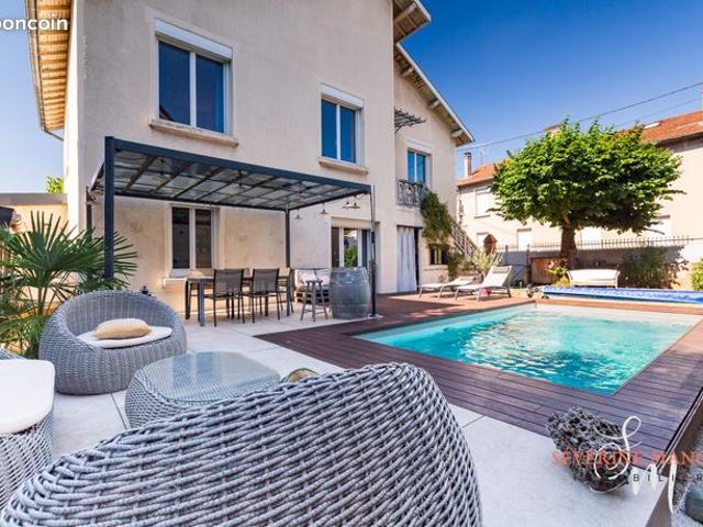 Maison 6 pièces 188 m²