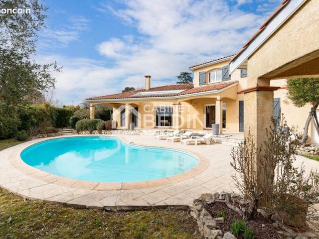 Maison 6 pièces 189 m²