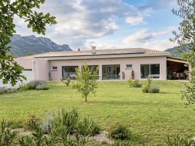 Maison 6 pièces 189 m²