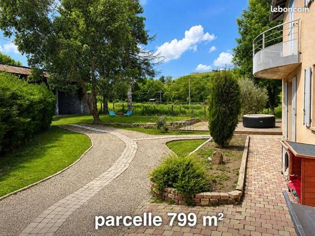 Maison 6 pièces 189 m²