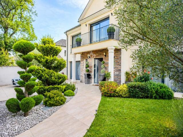 Maison 6 pièces 189 m²