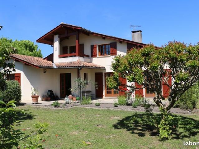 Maison 6 pièces 189 m²
