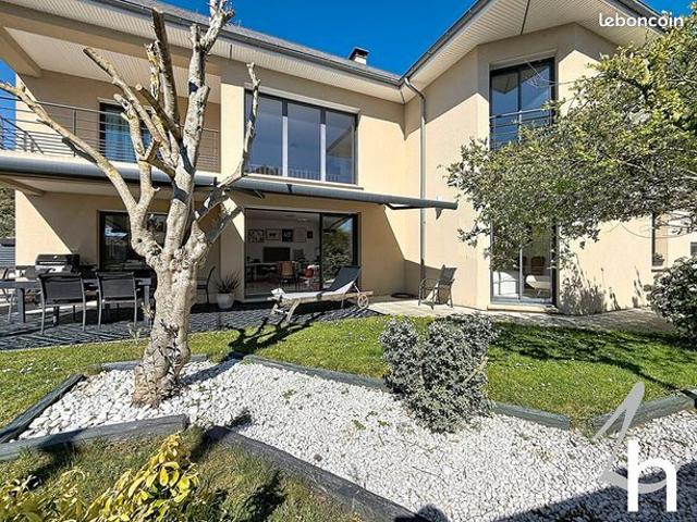 Maison 6 pièces 189 m²