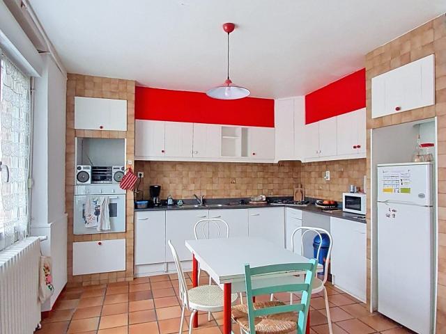Maison 6 pièces, 189 m² à louer à Cagnac les Mines 81130