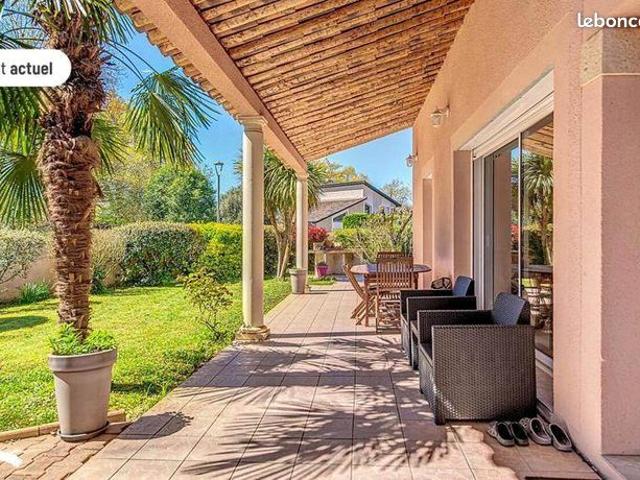 Maison 6 pièces 180 m²