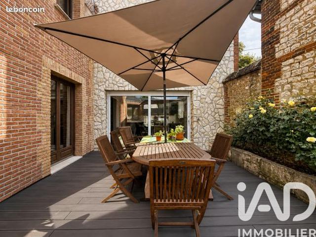 Maison 6 pièces 180 m²