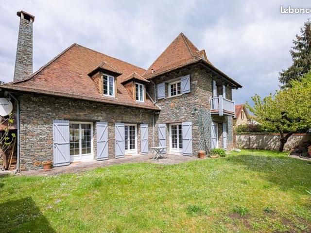 Maison 6 pièces 180 m²