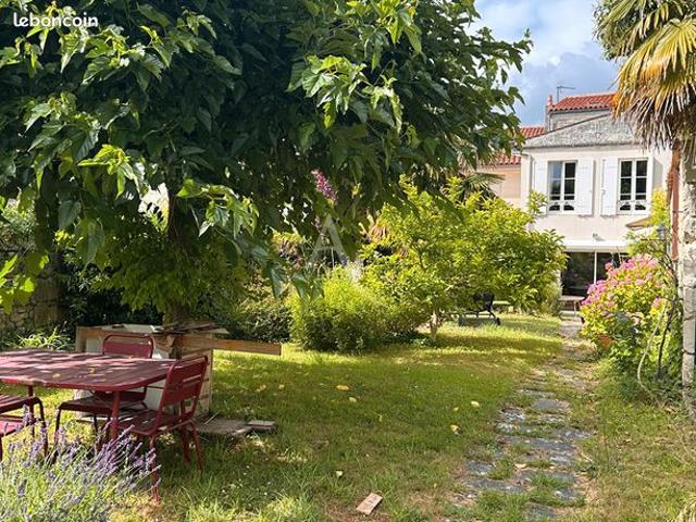 Maison 6 pièces 180 m²