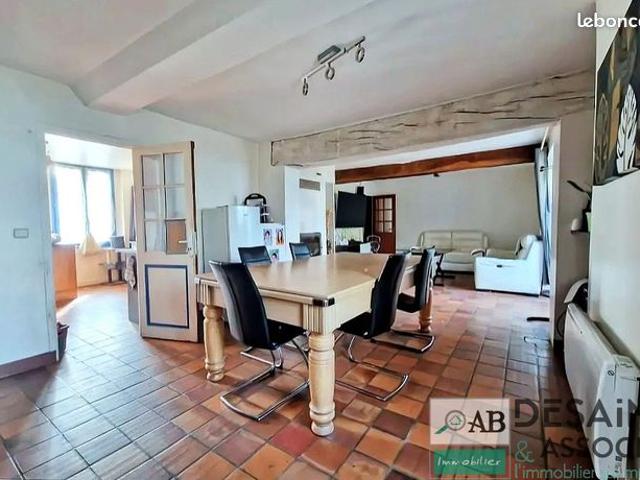 Maison 6 pièces 180 m²