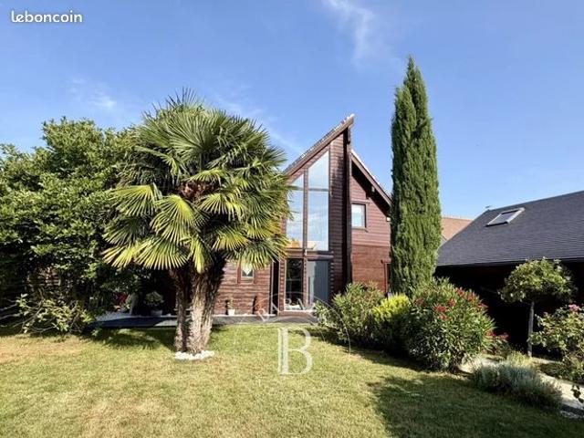Maison 6 pièces 180 m²