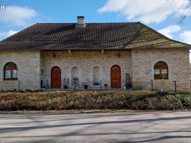 Maison 6 pièces 180 m²