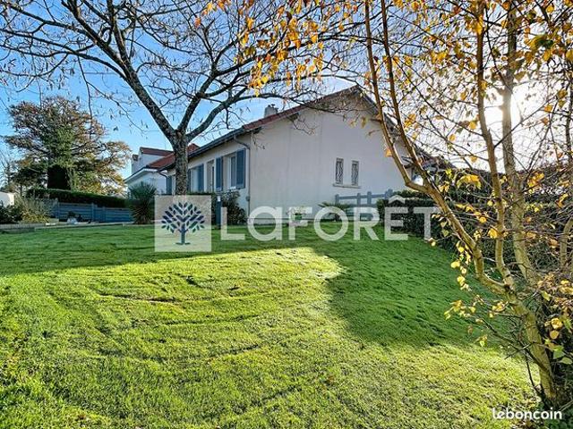 Maison 6 pièces 180 m²