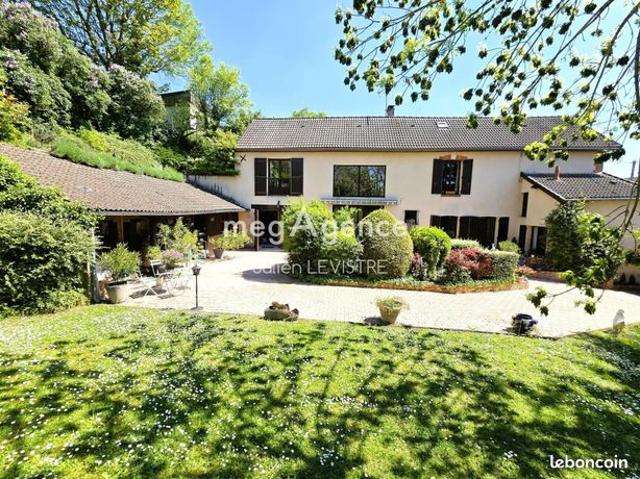 Maison 6 pièces 180 m²