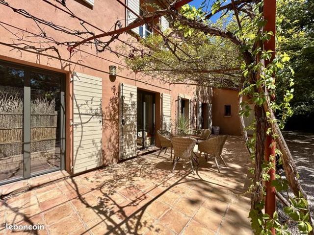 Maison 6 pièces 180 m²