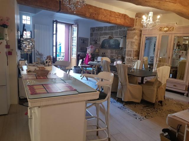 Maison 6 pièces 180 m²