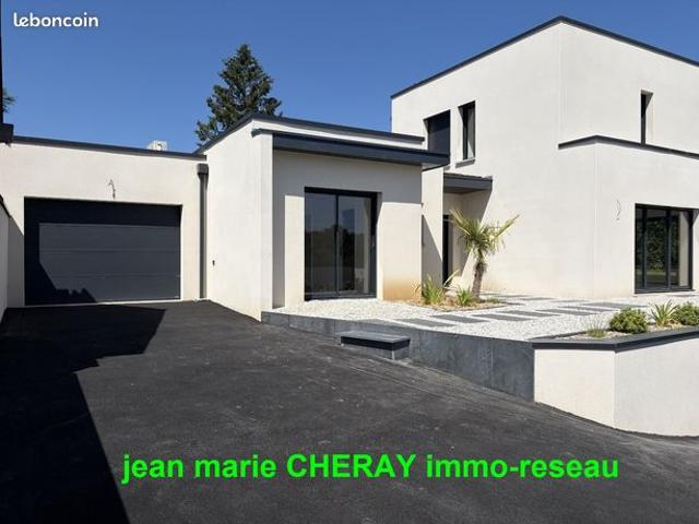 Maison 6 pièces 180 m²