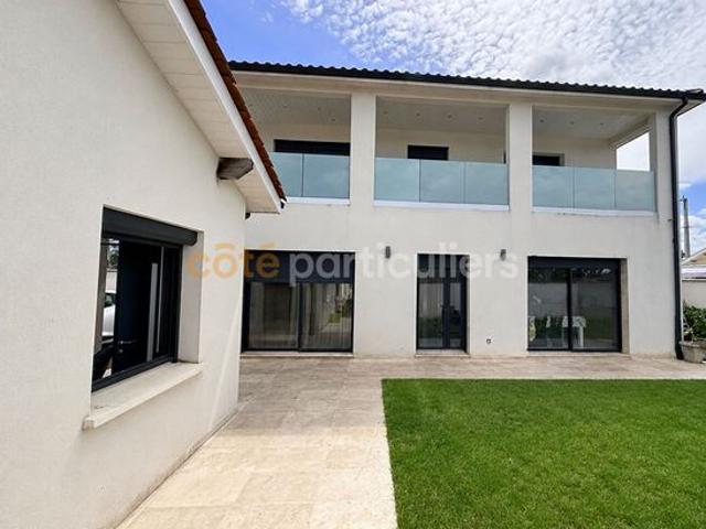 Maison 6 pièces 180 m²