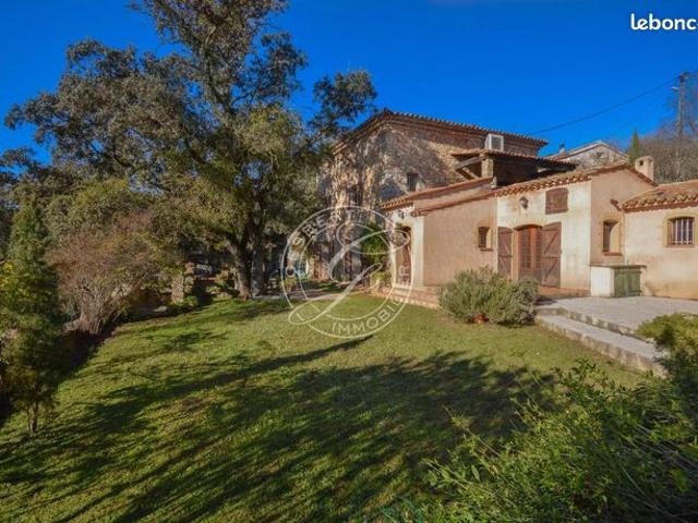 Maison 6 pièces 180 m²