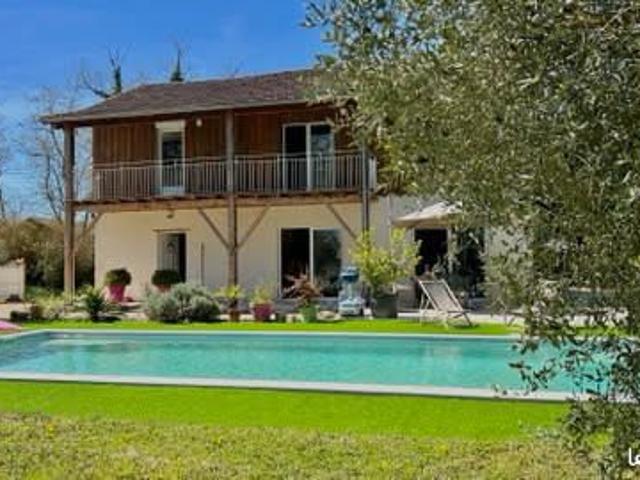 Maison 6 pièces 180 m²
