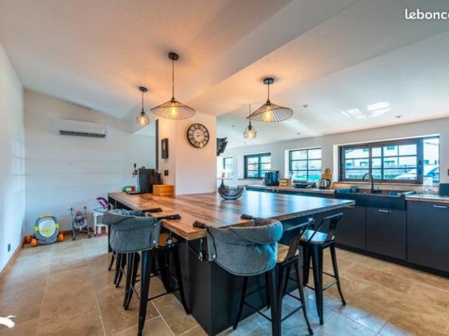 Maison 6 pièces 180 m²