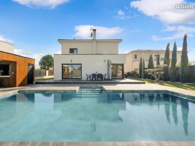 Maison 6 pièces 180 m²