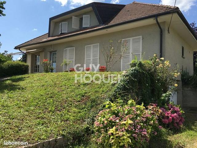 Maison 6 pièces 180 m²