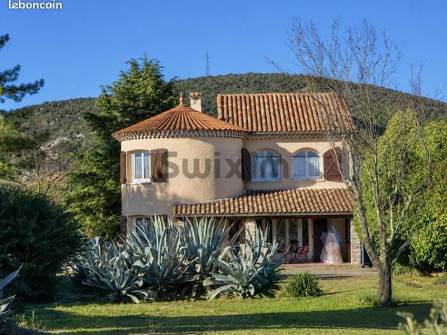 Maison 6 pièces 180 m²