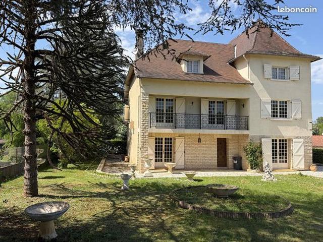 Maison 6 pièces 180 m²