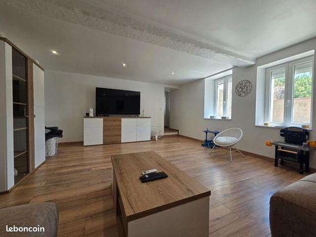 Maison 6 pièces 180 m²