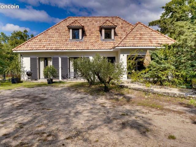 Maison 6 pièces 180 m²