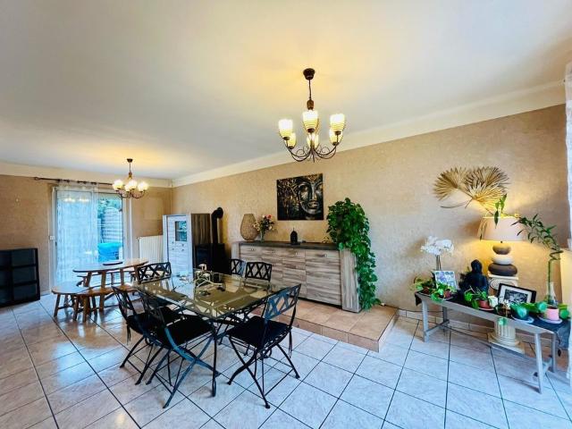 Maison 6 pièces 180 m²