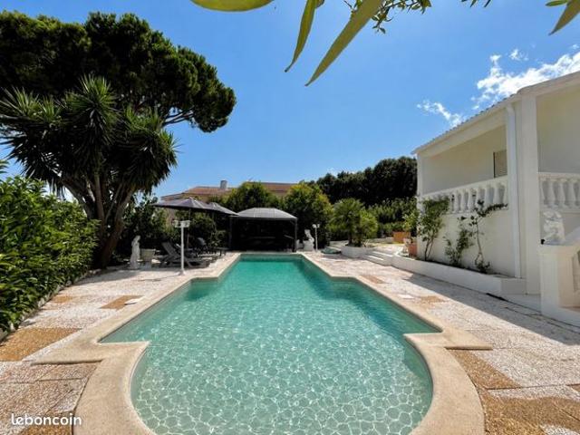 Maison 6 pièces 180 m²