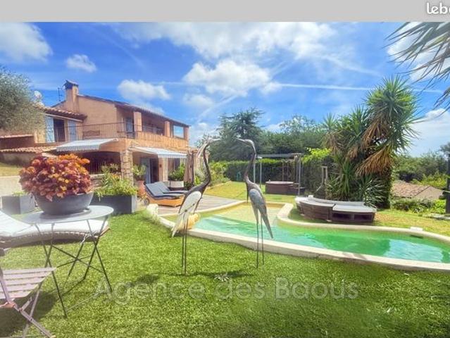Maison 6 pièces 180 m²