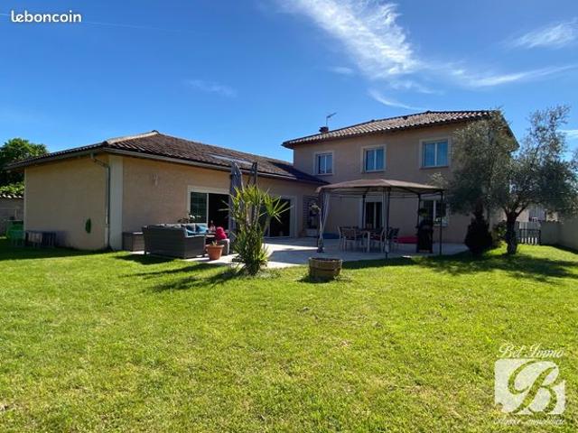 Maison 6 pièces 180 m²