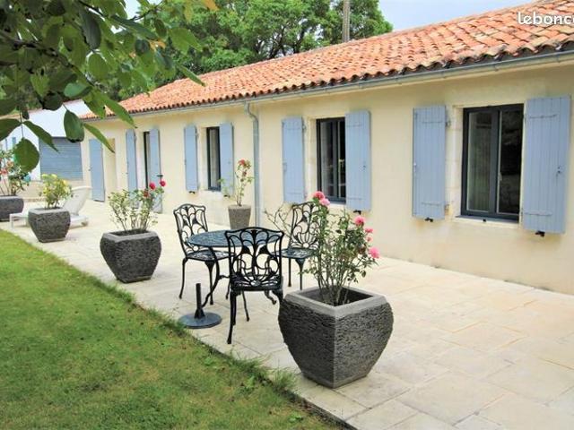 Longère 6 pièces 180 m²
