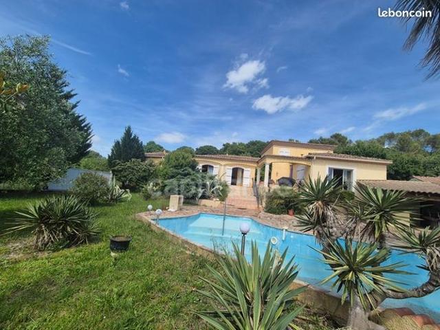 Maison 6 pièces 180 m²