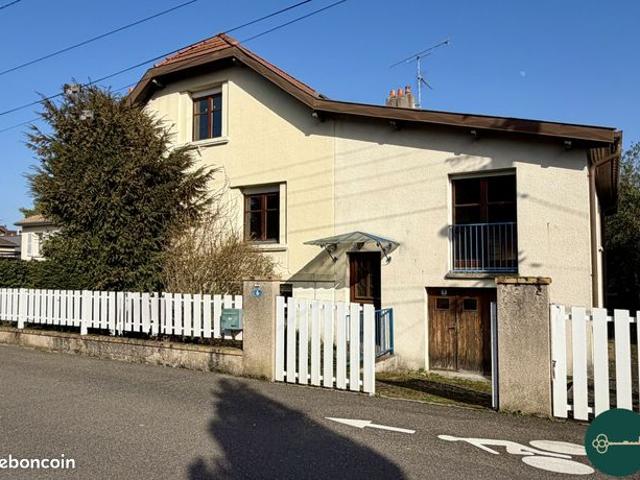 Maison 6 pièces 180 m²