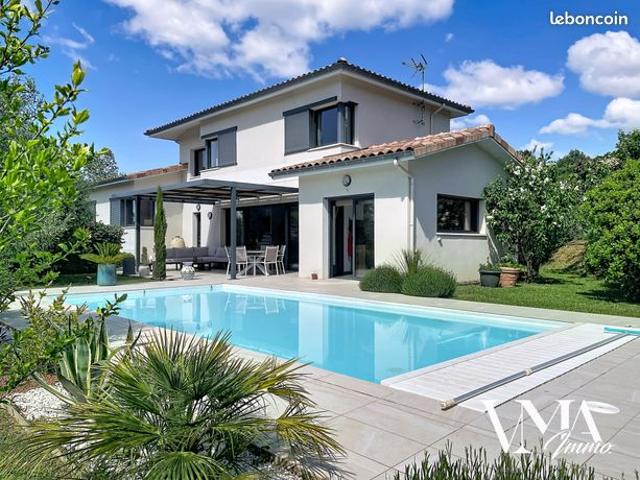 Maison 6 pièces 180 m²
