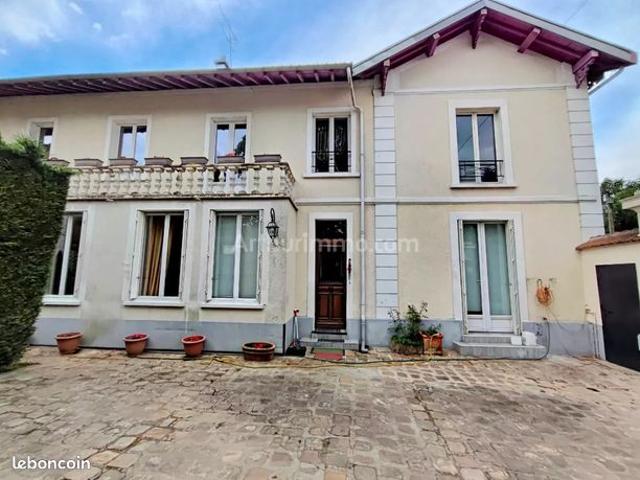 Maison 6 pièces 180 m²