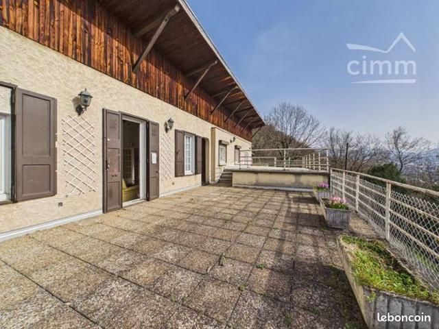 Maison 6 pièces 180 m²