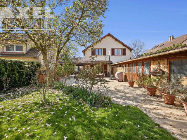 Maison 6 pièces 180 m²