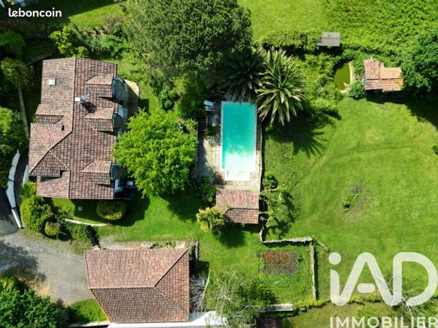 Maison 6 pièces 180 m²