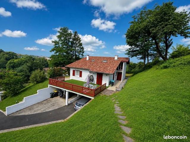 Maison 6 pièces 180 m²