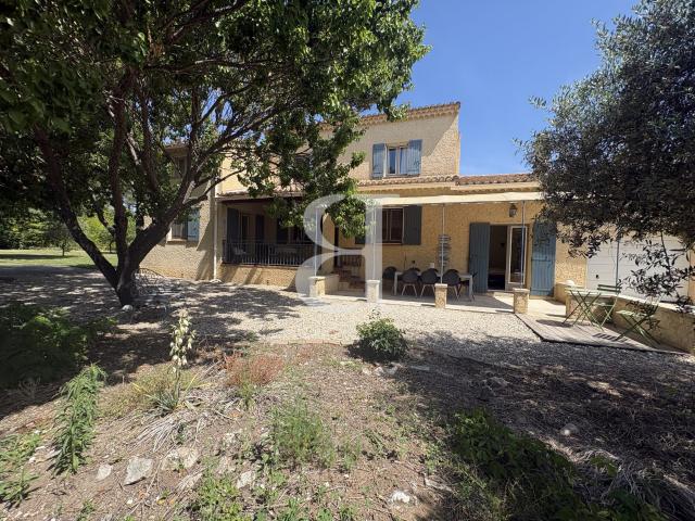 Maison 6 pièces 180 m²