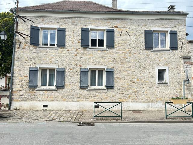 Maison 6 pièces 180 m²