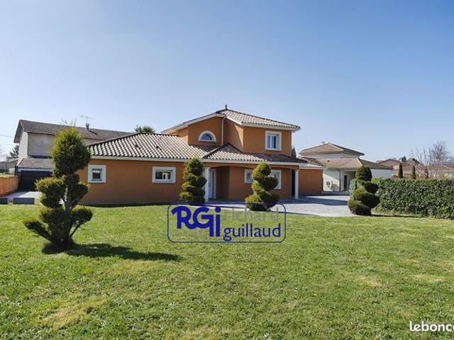Maison 6 pièces 180 m²