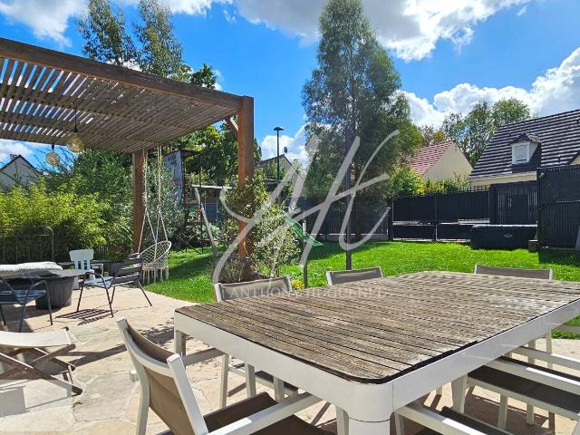 Maison 6 pièces 180 m²