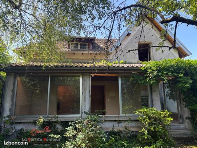 Maison 6 pièces 180 m²